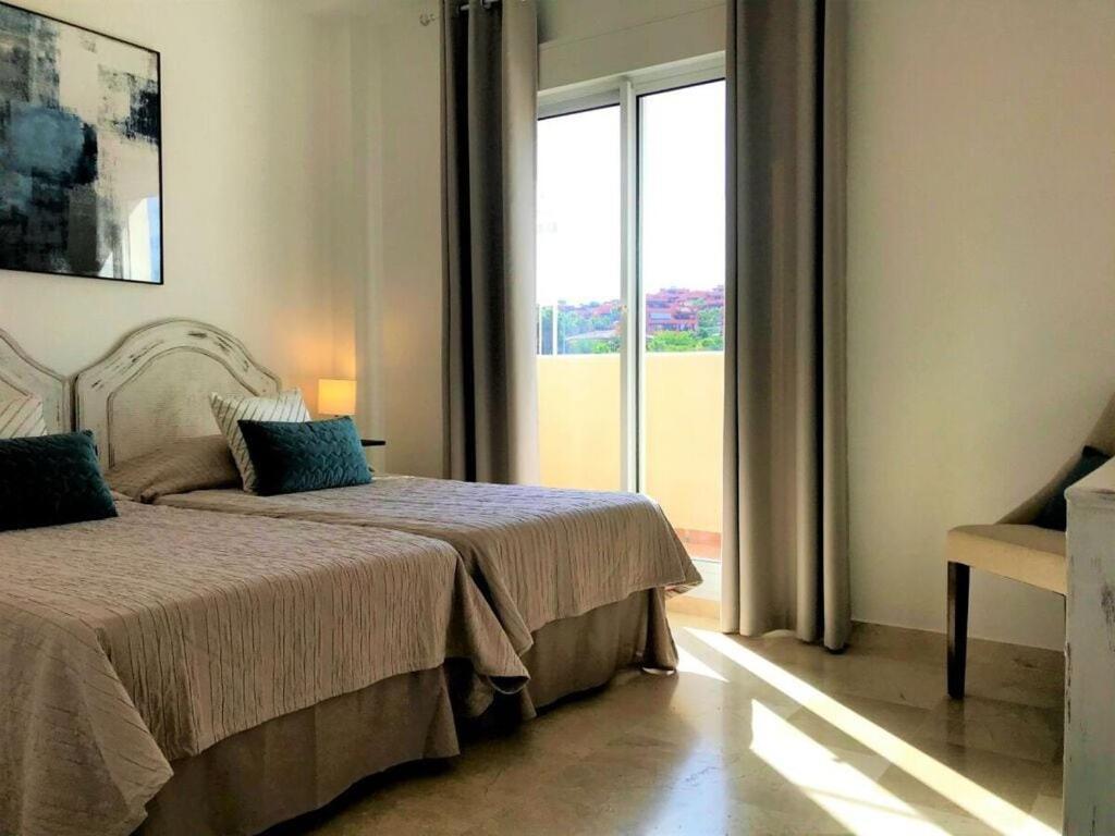 Penthouse Bermuda 2 Сasa de vacaciones Estepona